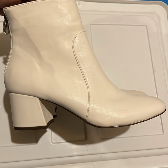 Off-White Urdan Outfitters Boots - Picture 10 of 16